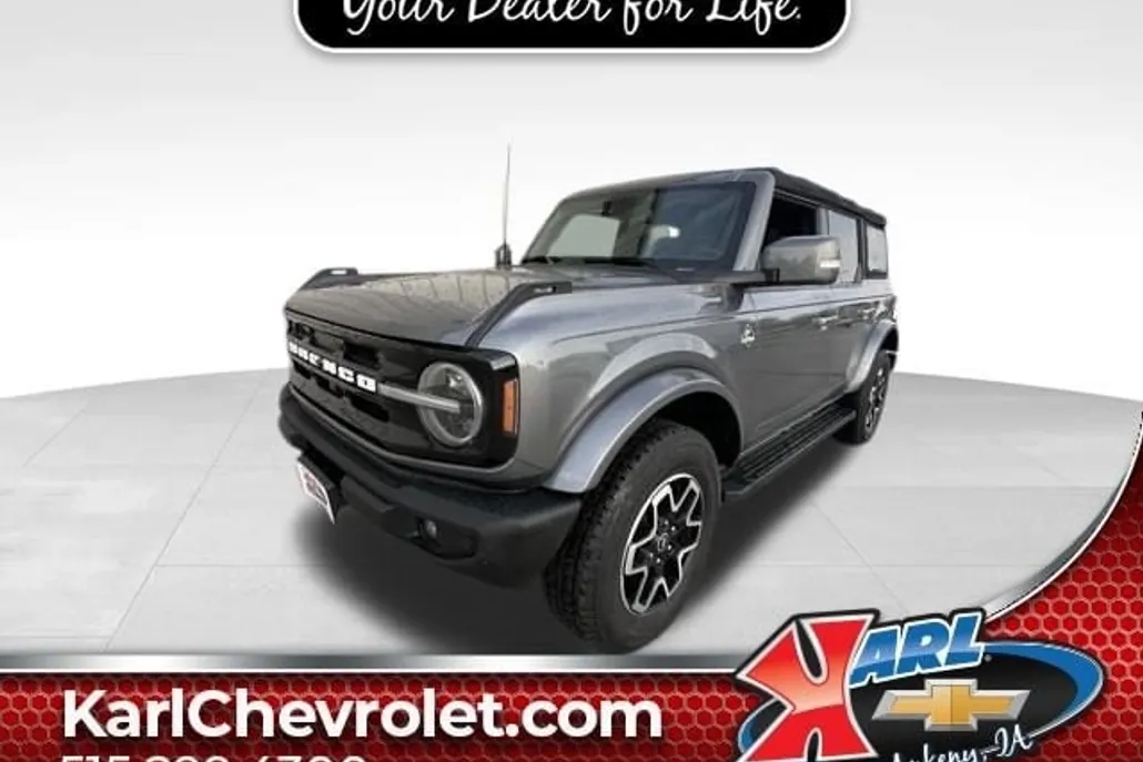 2022 Ford Bronco Outer Banks photo 1