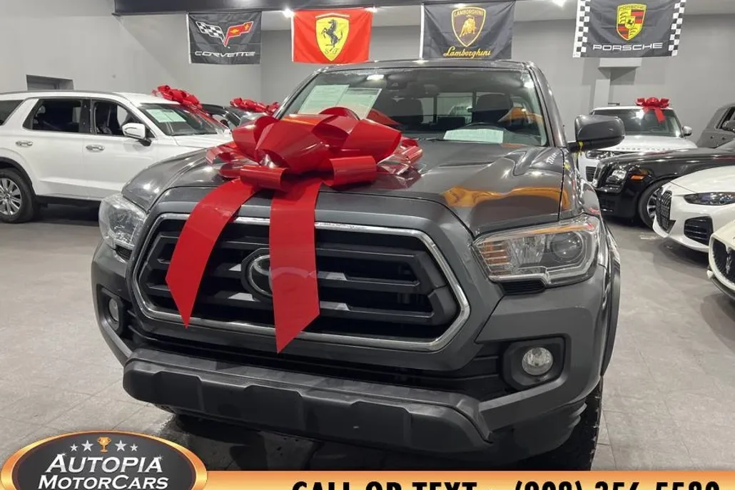 2021 Toyota Tacoma SR5 photo 1