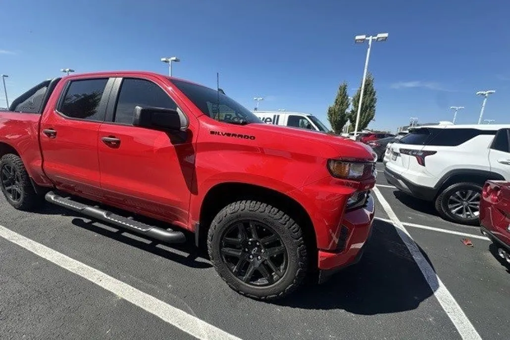 2020 Chevrolet Silverado 1500 Custom photo 1