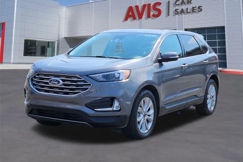 2024 Ford Edge Titanium photo 1