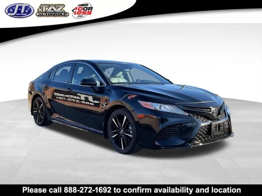 2019 Toyota Camry XSE photo 1