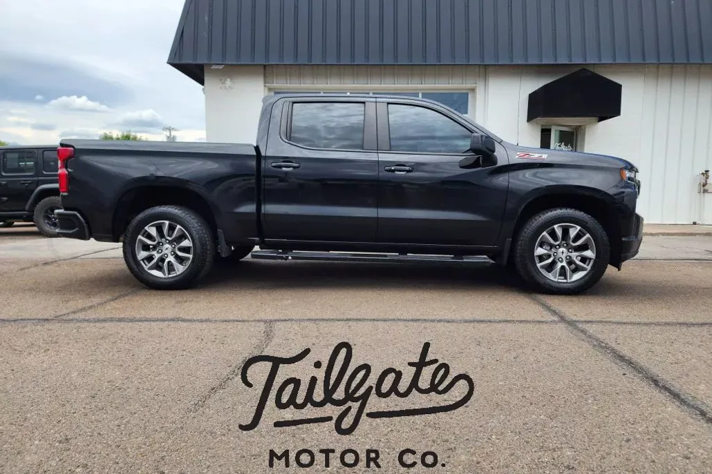 2021 Chevrolet Silverado 1500 RST photo 1