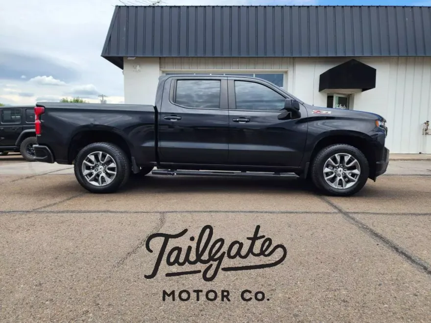 2021 Chevrolet Silverado 1500 RST photo 1