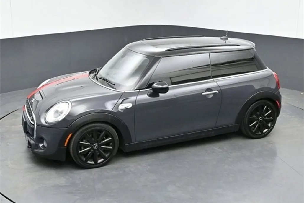 2016 Mini Cooper 2 Door Hardtop S photo 1