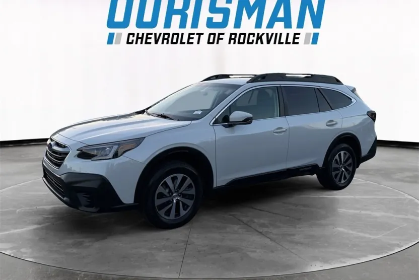 2022 Subaru Outback Premium photo 1