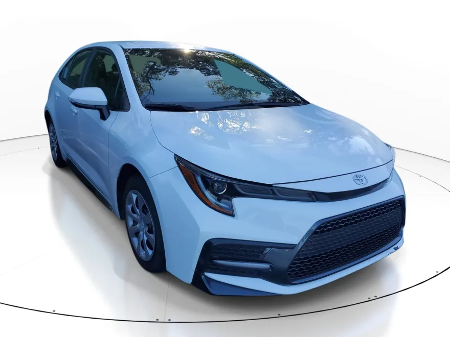 2022 Toyota Corolla SE photo 1