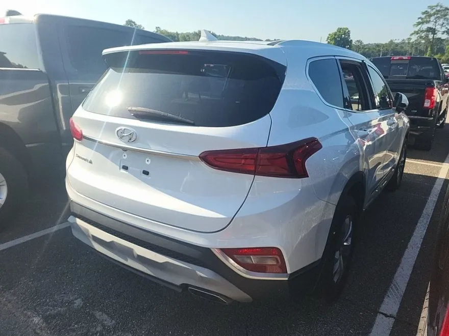 2020 Hyundai Santa Fe SEL photo 1