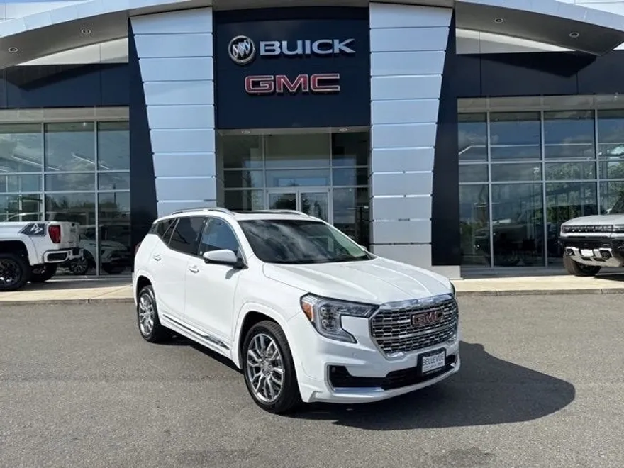 2022 Gmc Terrain Denali photo 1
