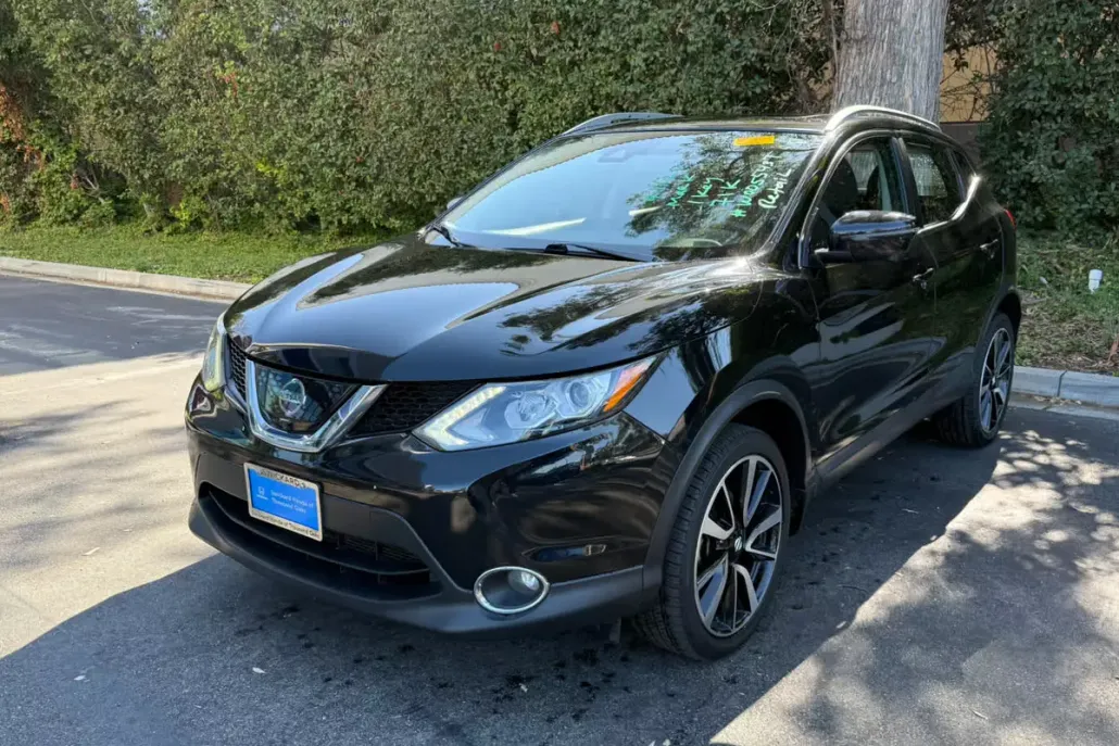 2017 Nissan Rogue Sport SL photo 1