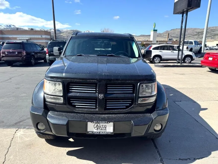 2009 Dodge Nitro R/T photo 2