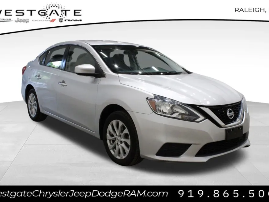 2019 Nissan Sentra SV photo 1
