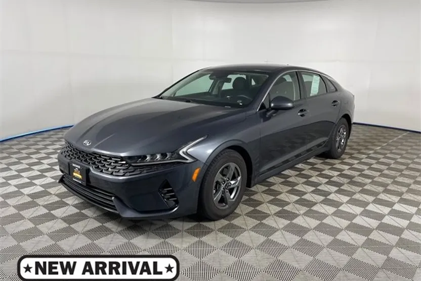 2021 Kia K5 LXS photo 1