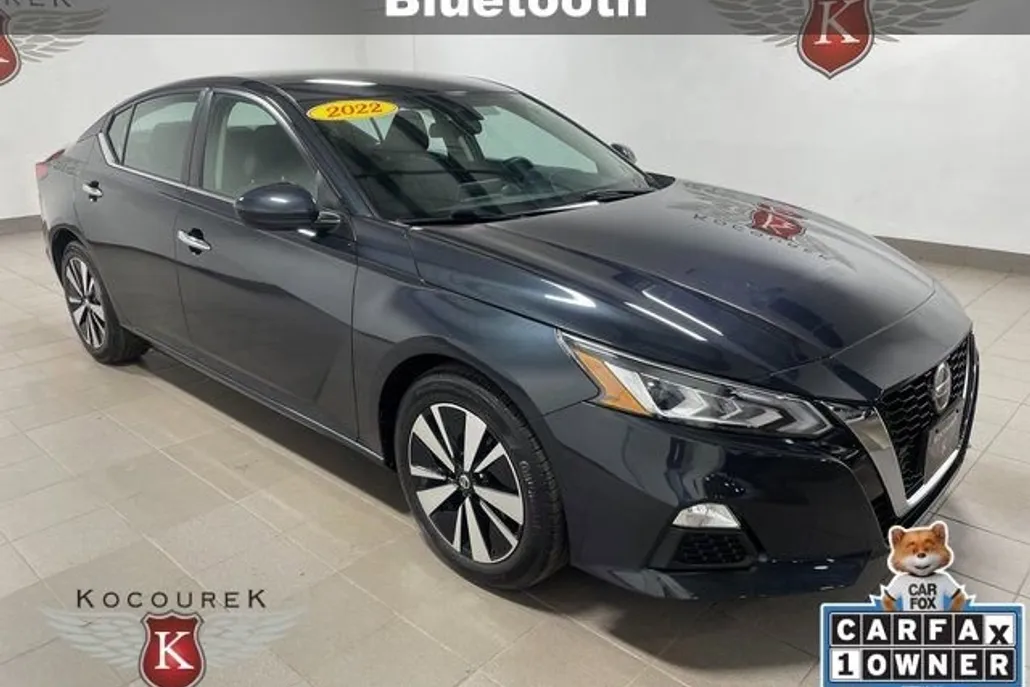 2022 Nissan Altima 2.5 SV photo 1