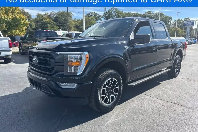 2023 Ford F-150 XLT photo 1