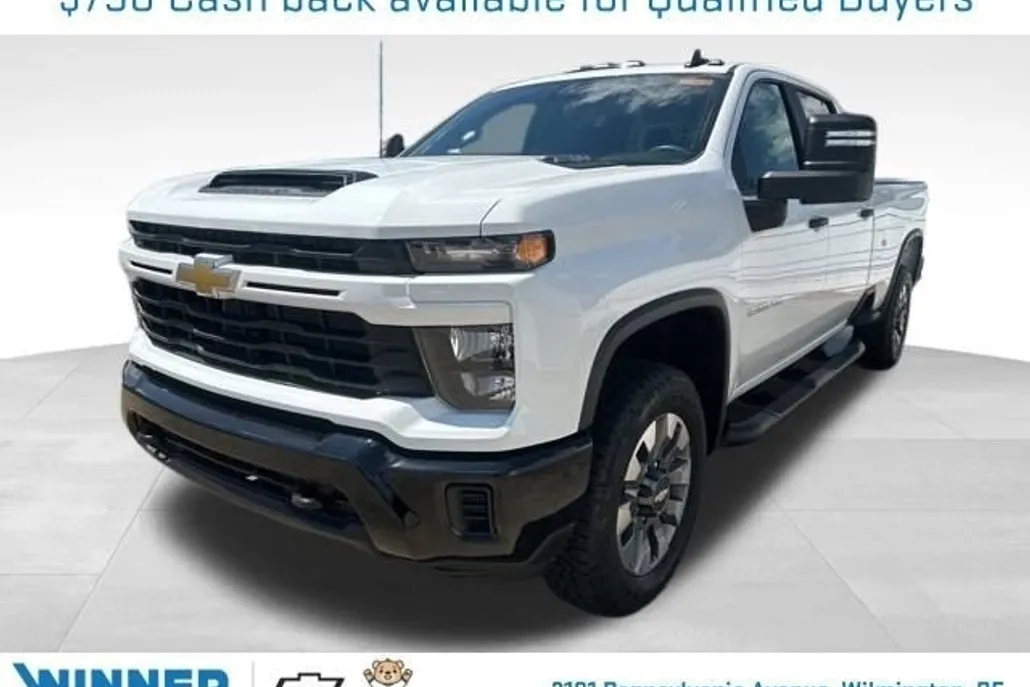 2025 Chevrolet Silverado 2500HD Custom photo 1