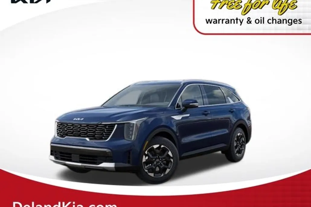 2025 Kia Sorento S photo 1