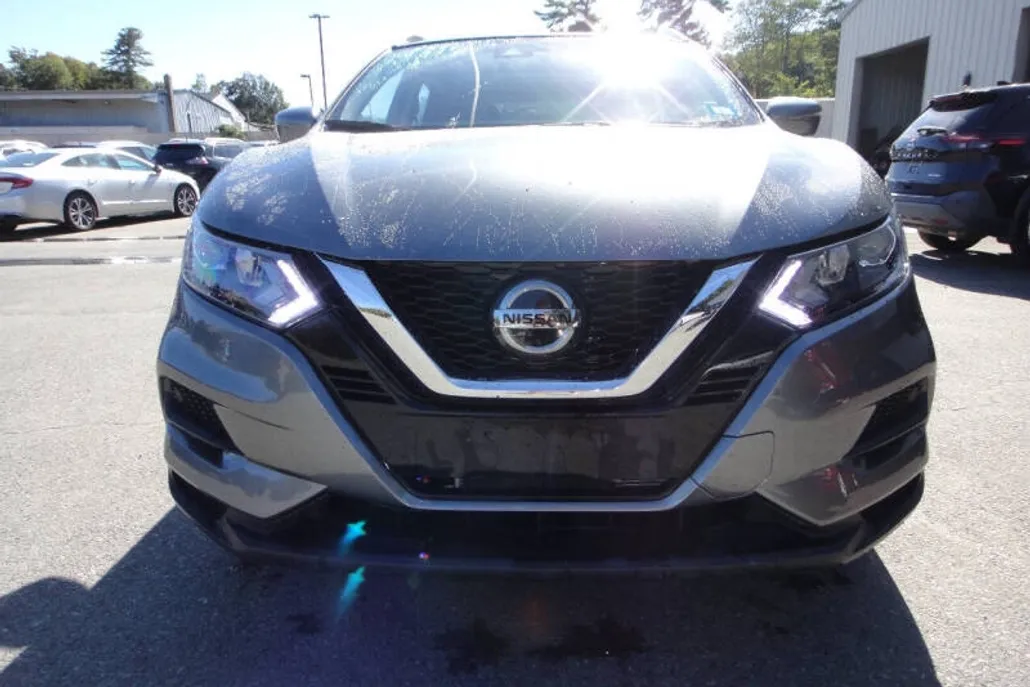 2020 Nissan Rogue Sport SV photo 1
