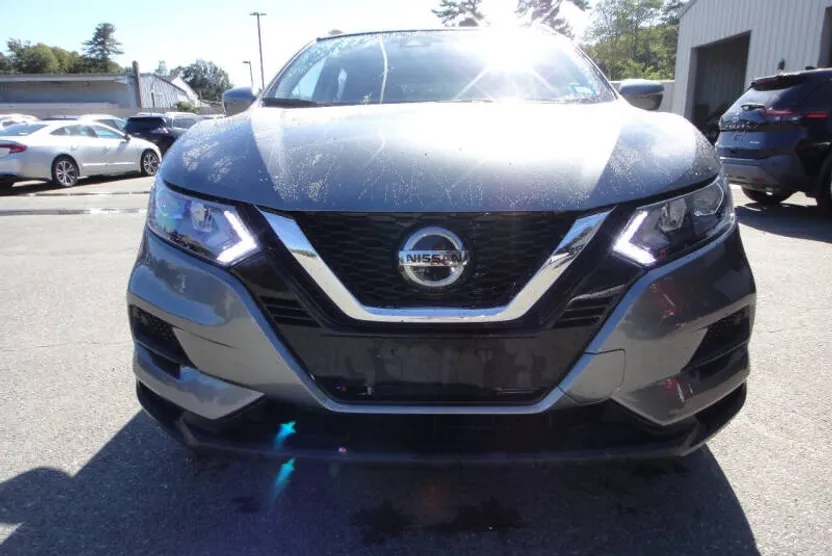 2020 Nissan Rogue Sport SV photo 1