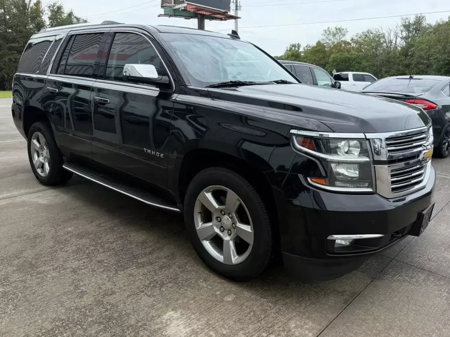 2017 Chevrolet Tahoe Premier photo 1