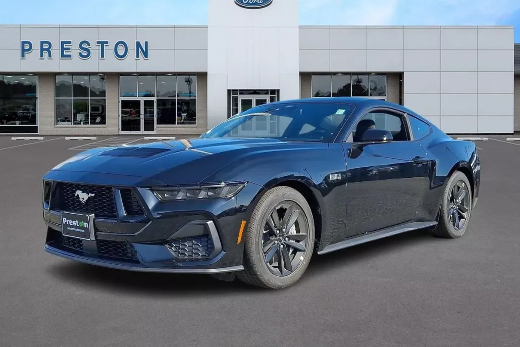 2025 Ford Mustang GT photo 1