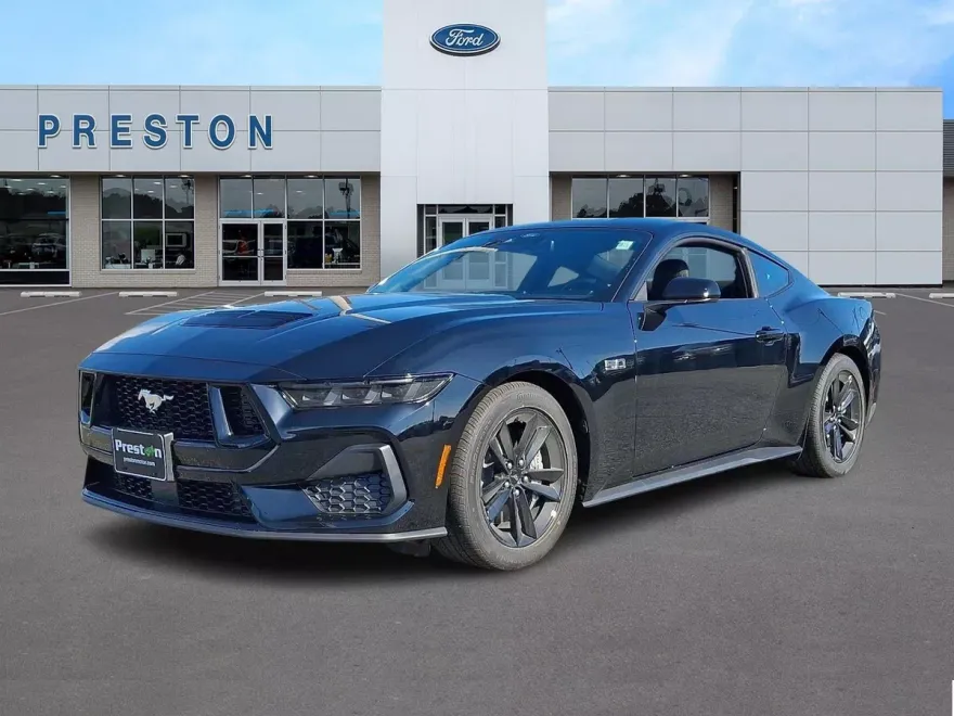 2025 Ford Mustang GT photo 1