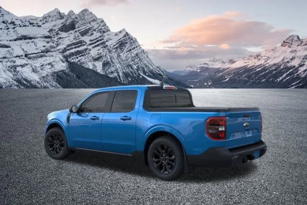 2024 Ford Maverick Lariat photo 1