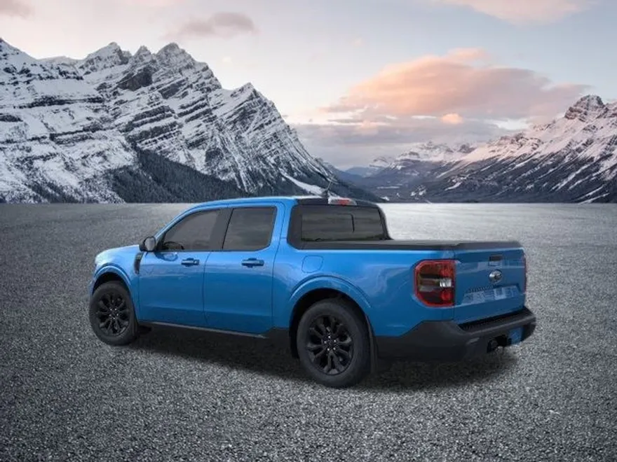 2024 Ford Maverick Lariat photo 1