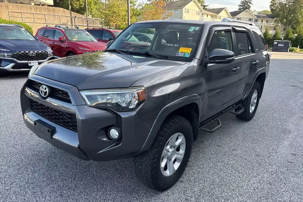 2014 Toyota 4Runner SR5 Premium photo 1