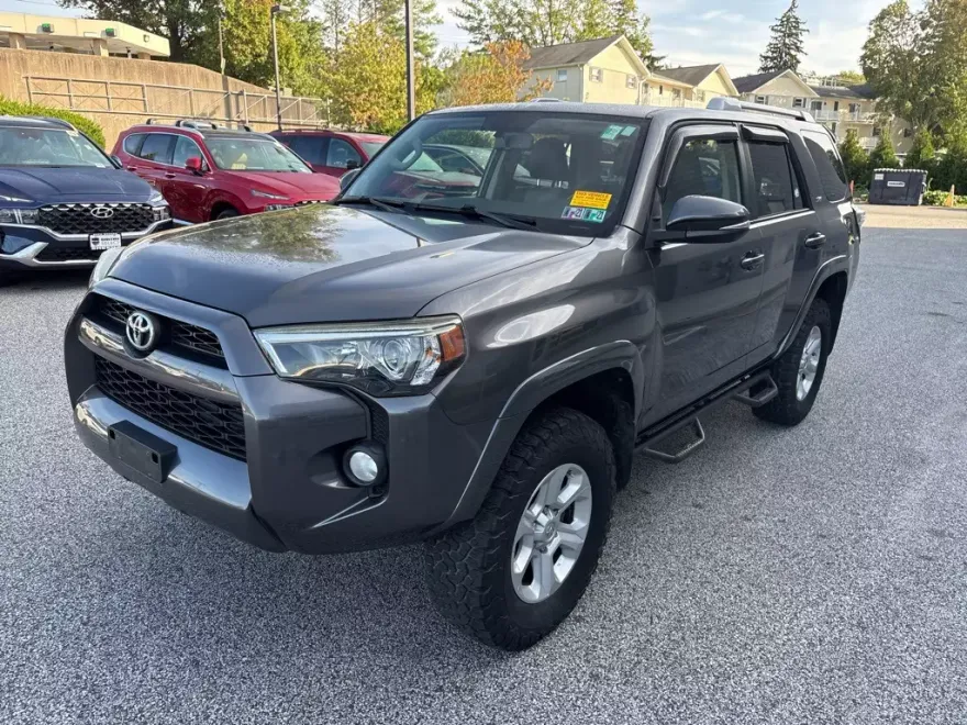 2014 Toyota 4Runner SR5 Premium photo 1