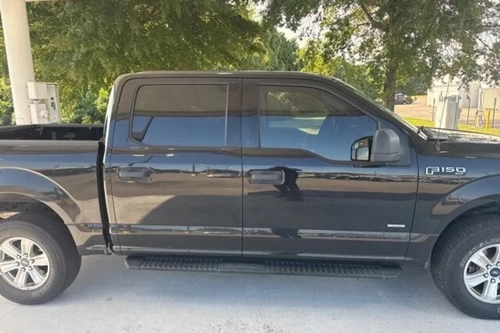 2016 Ford F-150 XLT photo 1