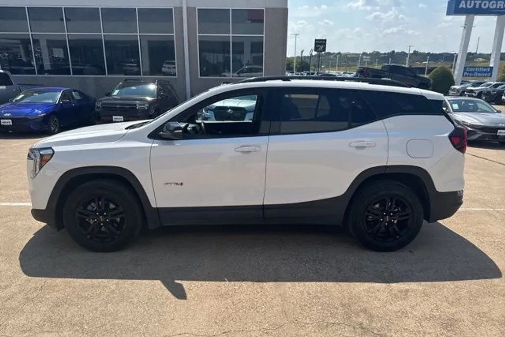 2023 Gmc Terrain AT4 photo 1