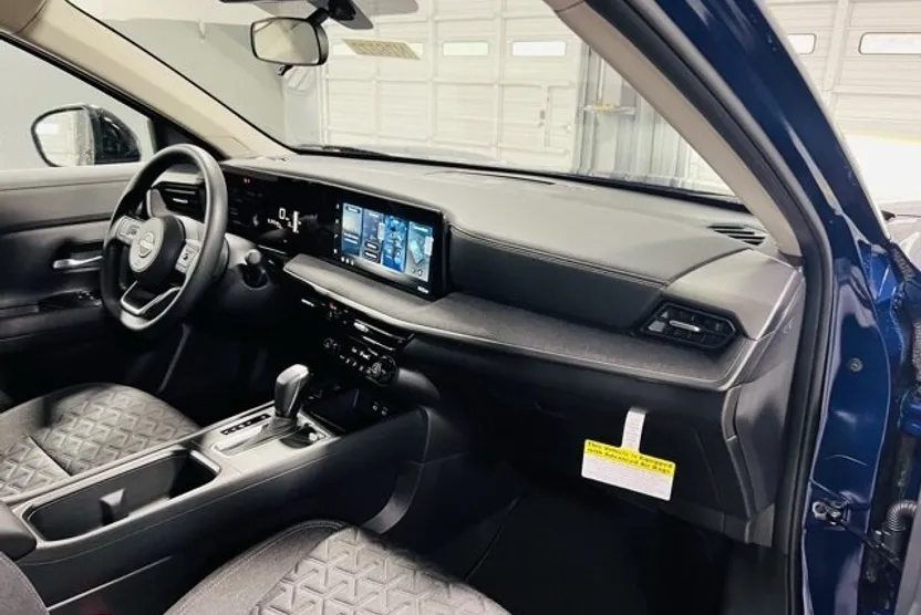 2026 Nissan Kicks SV photo 1