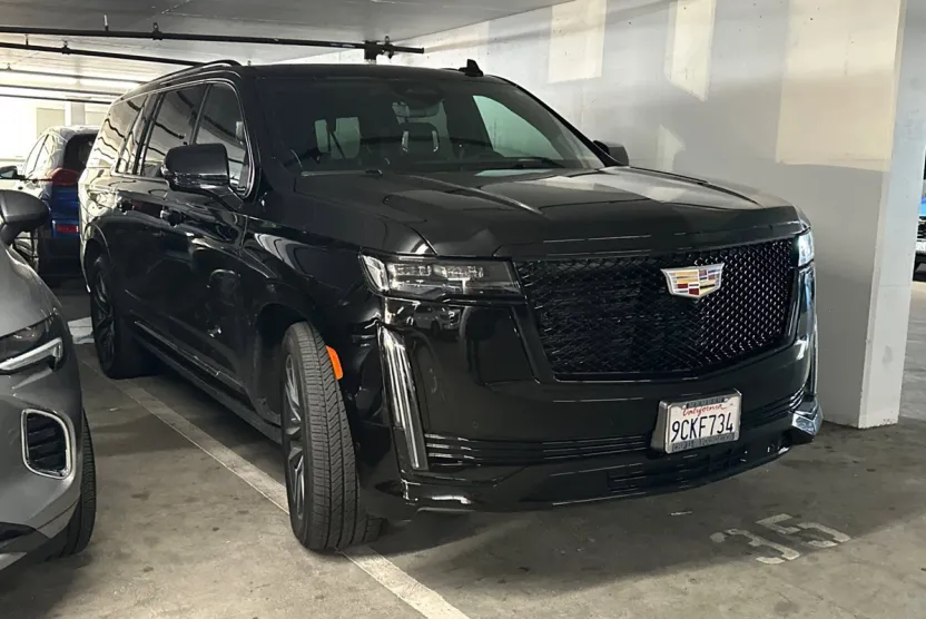 2022 Cadillac Escalade ESV Sport Platinum photo 1