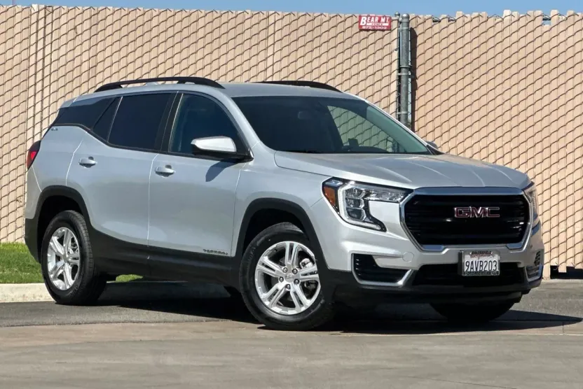 2022 Gmc Terrain SLE photo 1