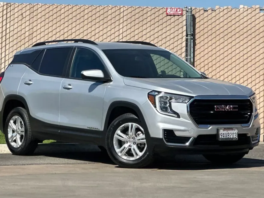 2022 Gmc Terrain SLE photo 1