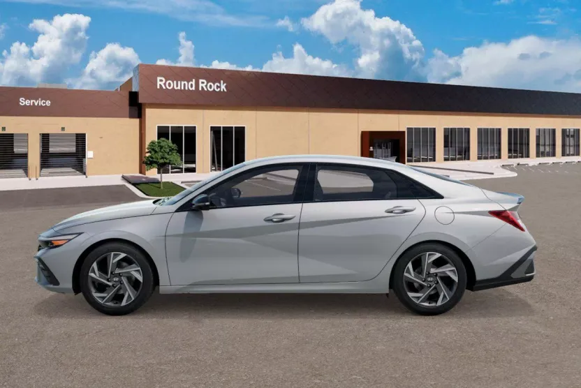 2025 Hyundai Elantra SEL Sport photo 1