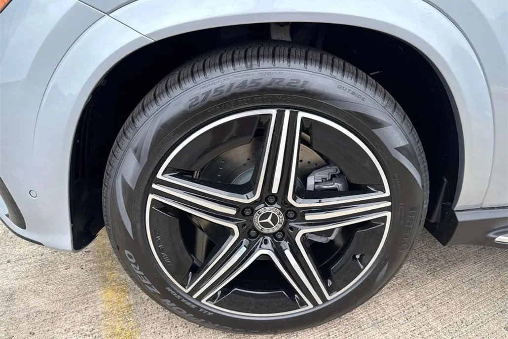 2025 Mercedes Benz GLE 450e 4MATIC photo 1