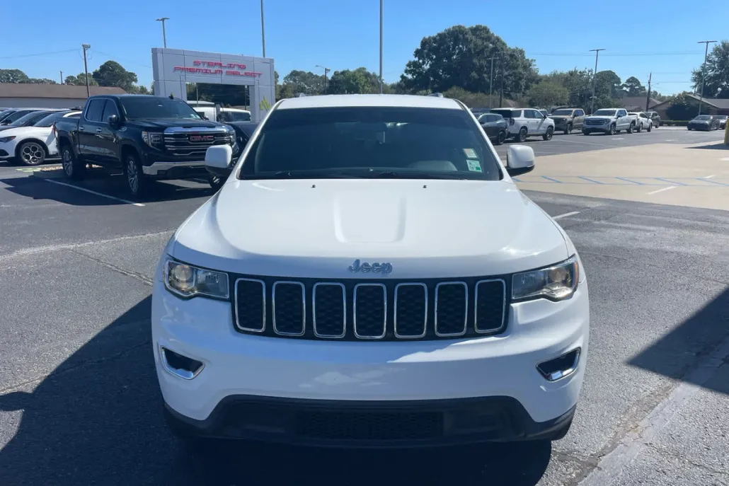 2018 Jeep Grand Cherokee Laredo E photo 1