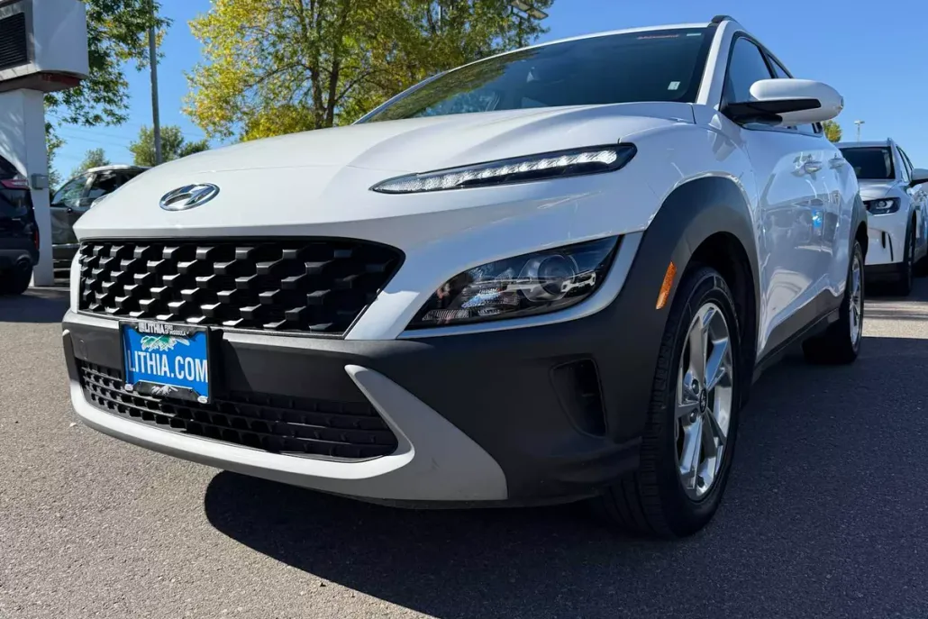 2023 Hyundai Kona SEL photo 1