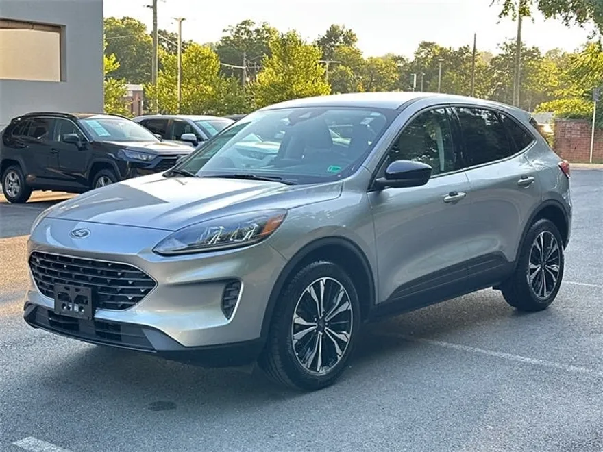 2022 Ford Escape SE photo 1
