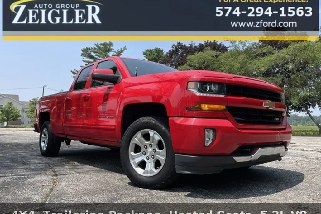 2017 Chevrolet Silverado 1500 LT2 photo 1