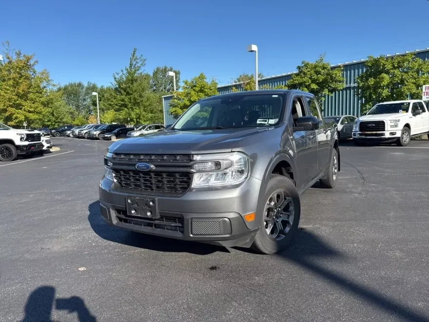 2024 Ford Maverick XLT photo 1