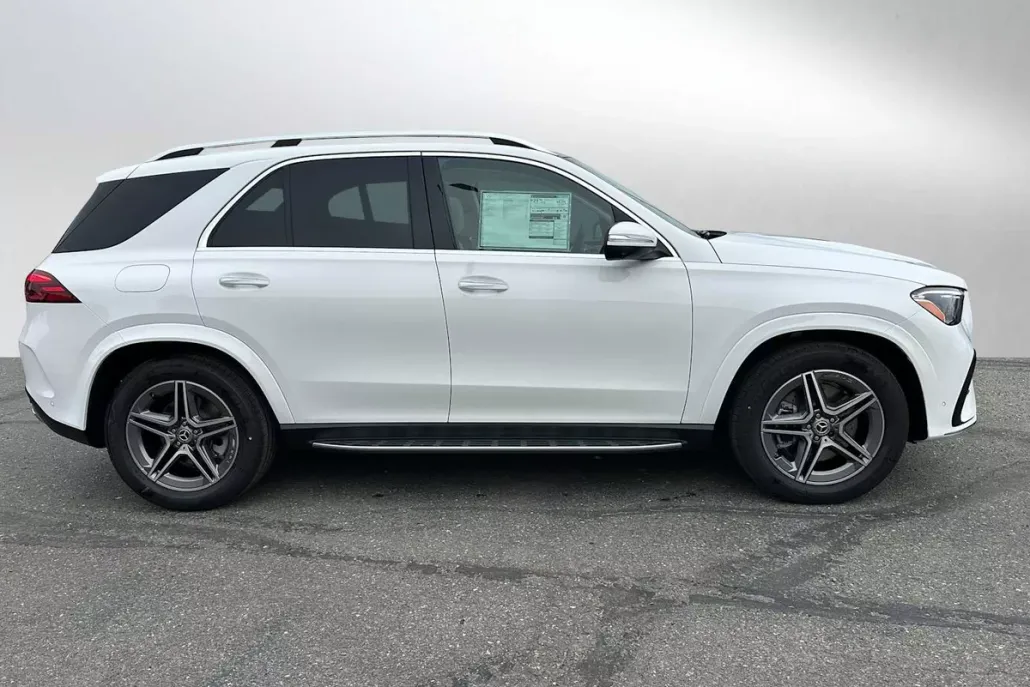 2026 Mercedes Benz GLE 450 4MATIC photo 1