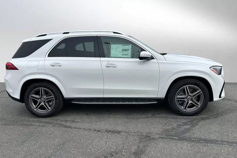 2026 Mercedes Benz GLE 450 4MATIC photo 1
