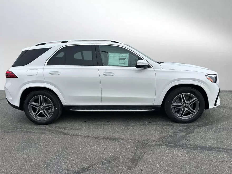 2026 Mercedes Benz GLE 450 4MATIC photo 1