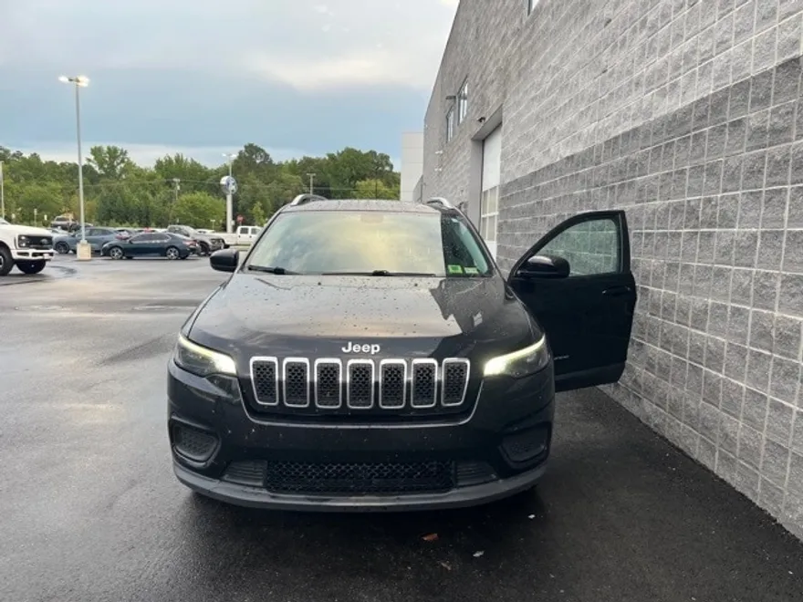 2020 Jeep Cherokee Latitude photo 1