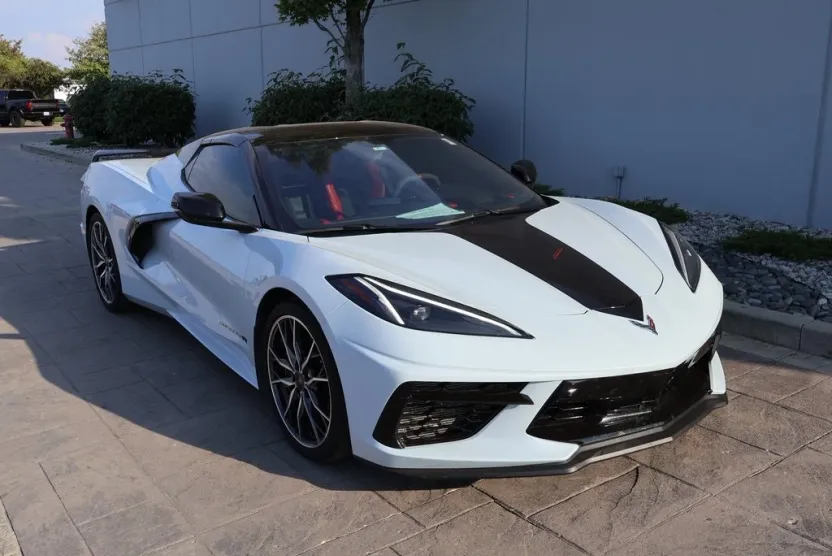 2023 Chevrolet Corvette Stingray photo 1
