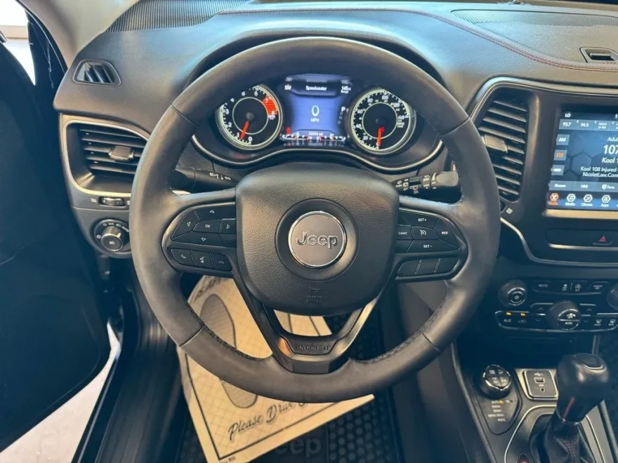2022 Jeep Cherokee Trailhawk photo 10