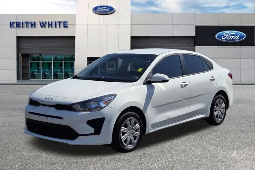 2023 Kia Rio LX S photo 1