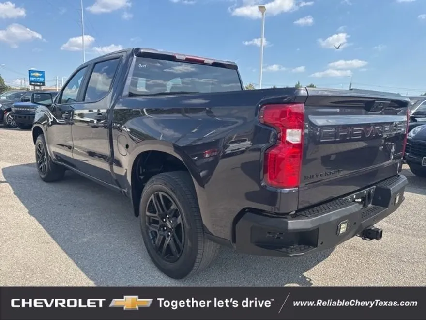 2022 Chevrolet Silverado Custom photo 1